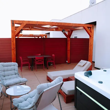 Altamar Luxury Entire Appartement Golem (Tirana)